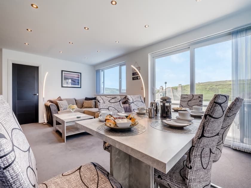 Open plan living space | Blue Horizons - Bonnie View Beach Apartments, Holywell Bay
