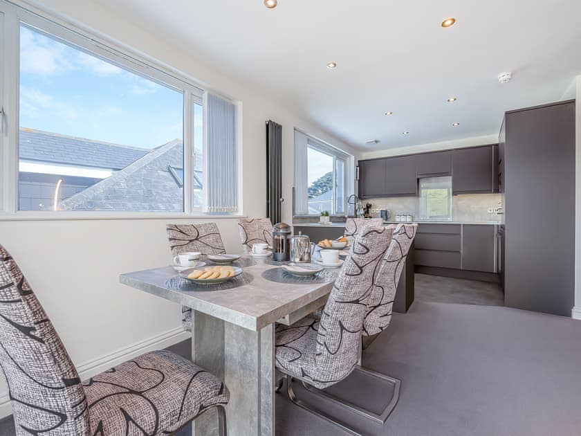 Open plan living space | Blue Horizons - Bonnie View Beach Apartments, Holywell Bay