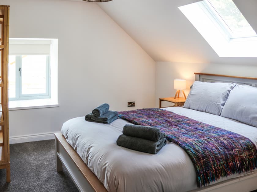 Double bedroom | Erddyn - Sarn Faen Cottages, Tal-y-Bont, near Barmouth