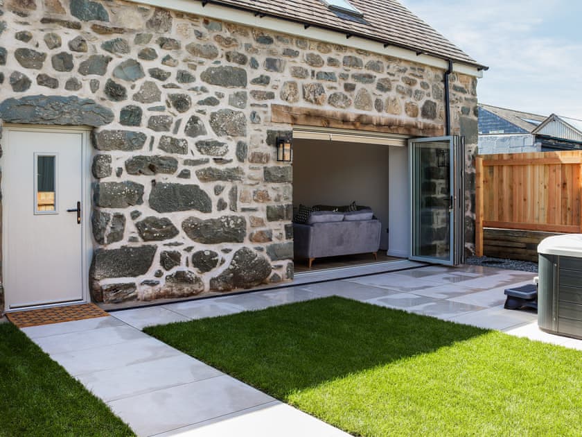 Exterior | Erddyn - Sarn Faen Cottages, Tal-y-Bont, near Barmouth
