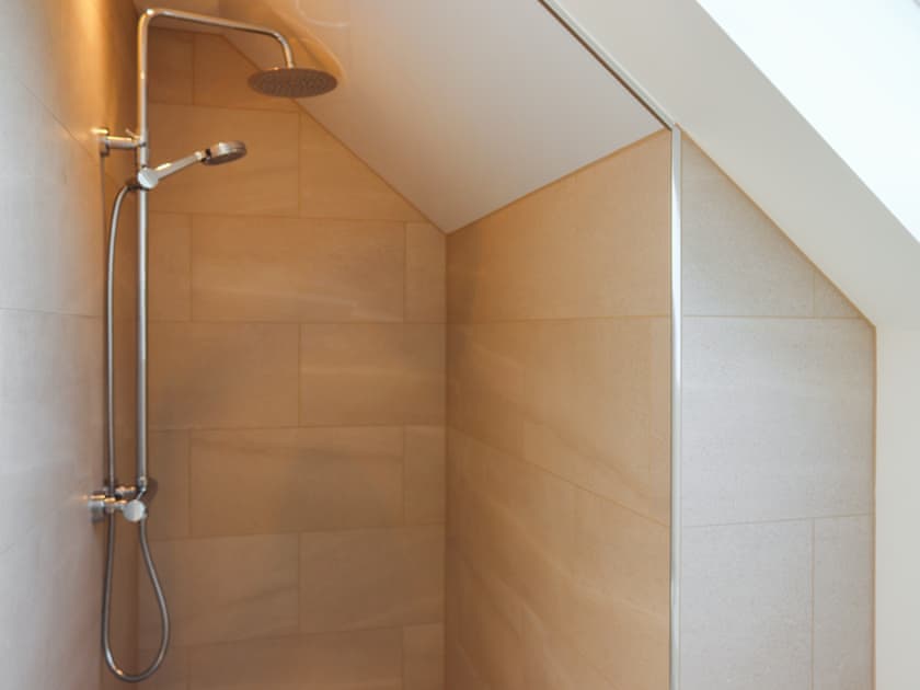 Bathroom | Bodlyn - Sarn Faen Cottages, Tal-y-Bont, near Barmouth
