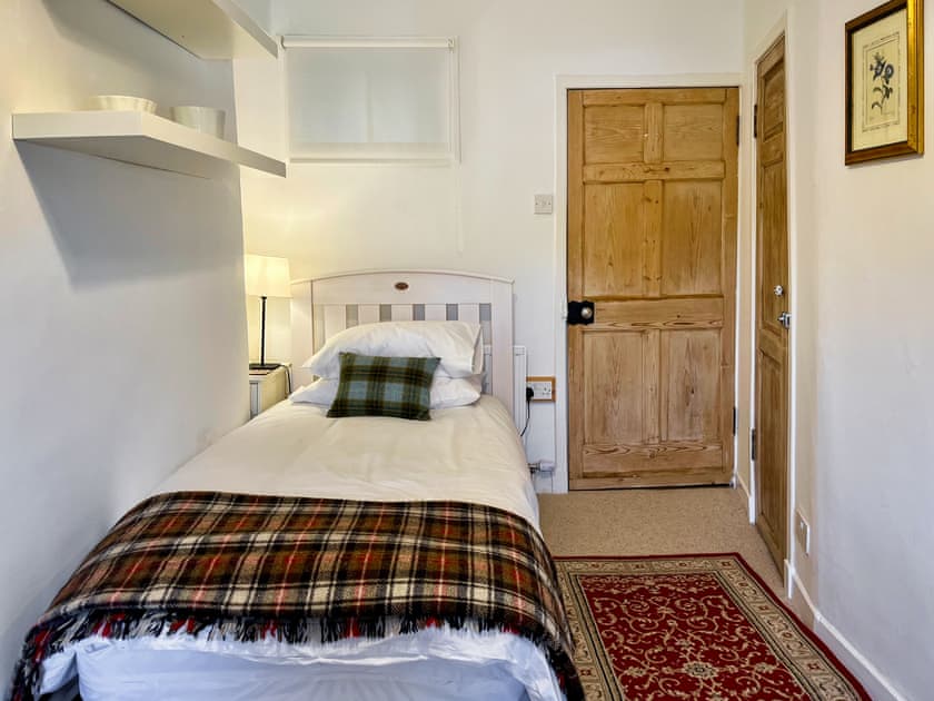 Single bedroom | The Old Baron’s Courthouse, Ceres, near St Andrews