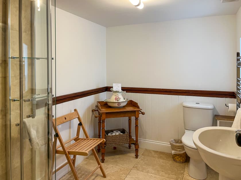 Bathroom | The Loading Bay, Hassendean Station, near Hawick
