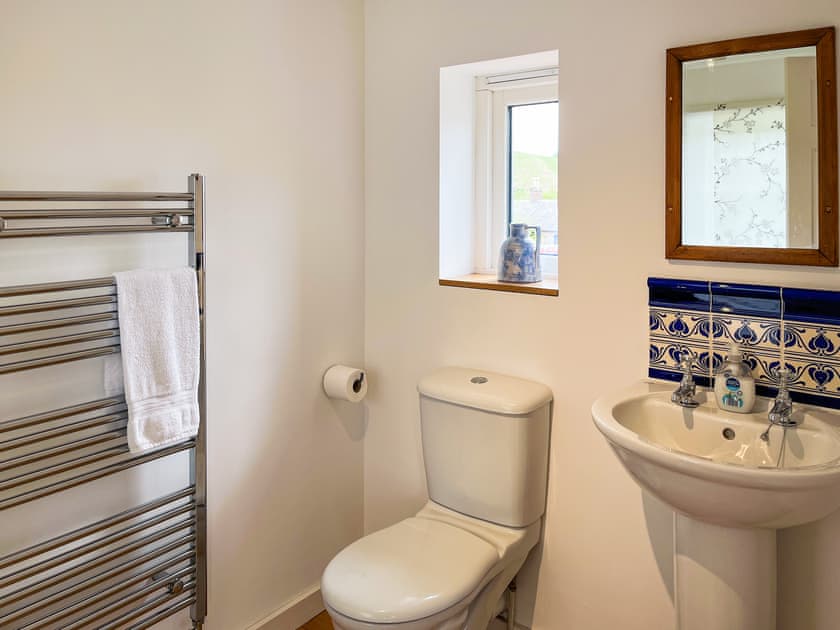 Bathroom | The Loading Bay, Hassendean Station, near Hawick