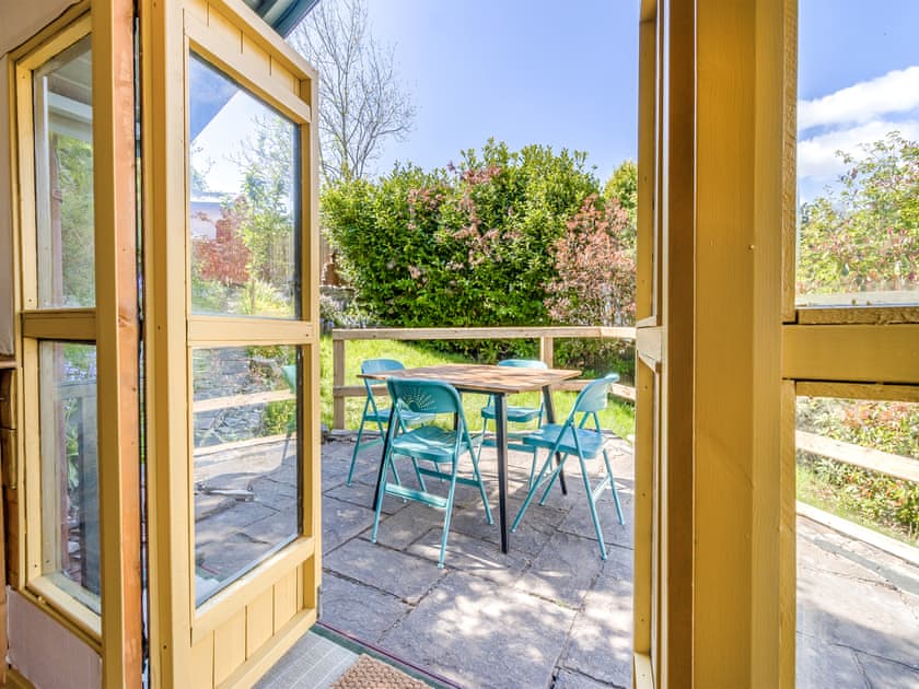 Outdoor | 3 Legged Duck Cottage, Ystrad Meurig