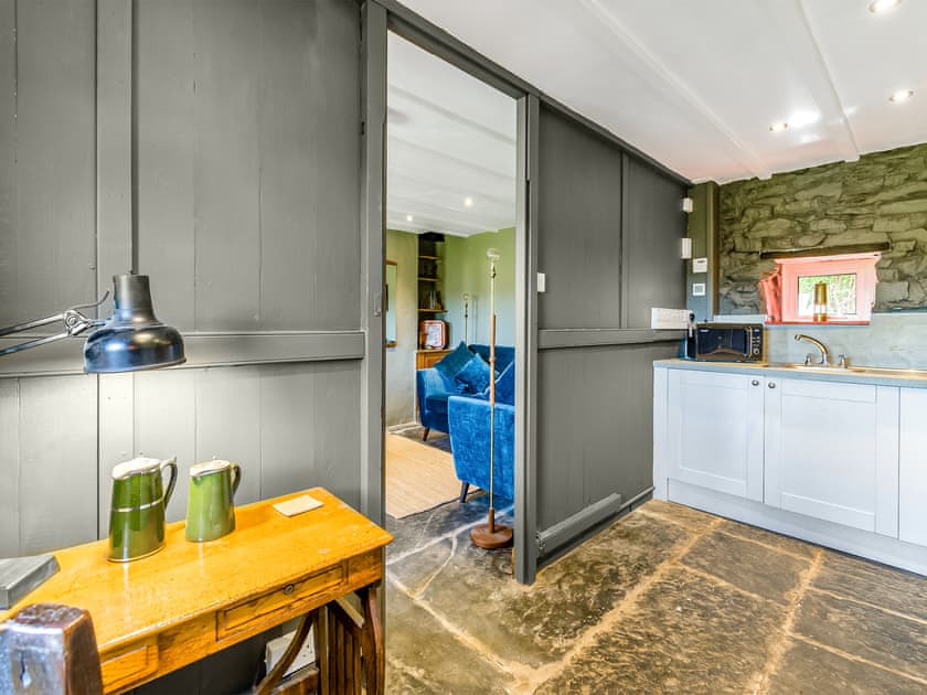 Kitchen | 3 Legged Duck Cottage, Ystrad Meurig