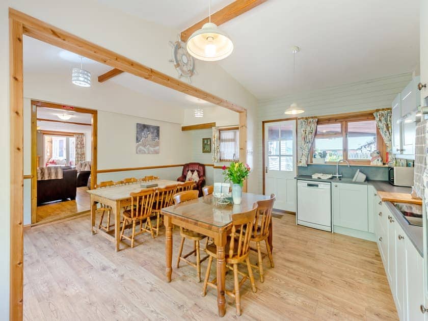 Kitchen/diner | Captain’s Quarters - Keel Lodges, Staithes, near Whitby