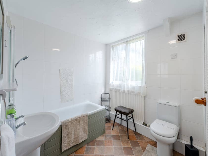 Bathroom | Captain’s Quarters - Keel Lodges, Staithes, near Whitby