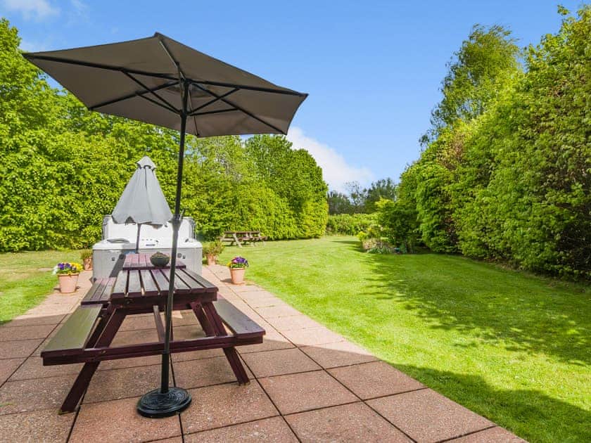 Outdoor area | Willow Barn - Beech Farm Barns, Neatishead, near Norwich