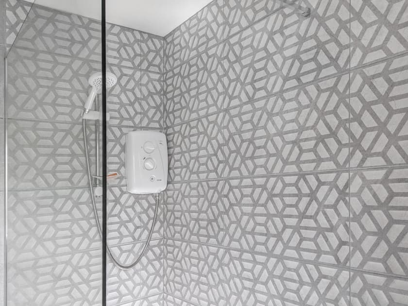 Bathroom | Torr Cottage, Dalrymple
