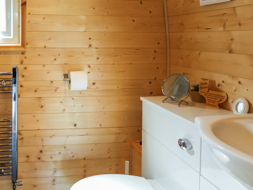 Bathroom | Bryn Hafod - Anglesey Holiday Pods, Brynsiencyn, near Newborough