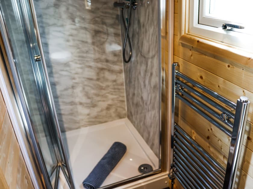 Bathroom | Cuddfan - Anglesey Holiday Pods, Brynsiencyn, near Newborough