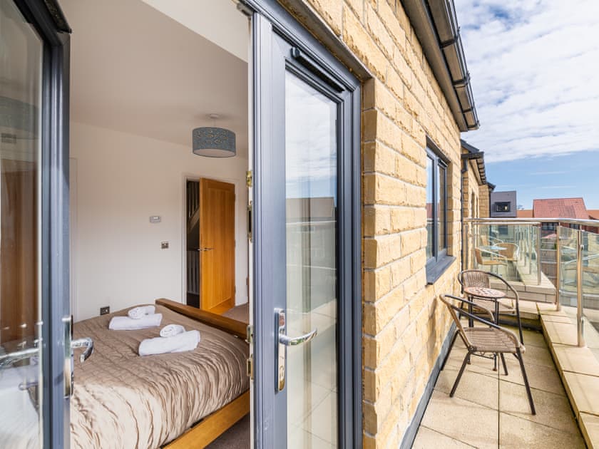 Double bedroom | Claremont, Whitby