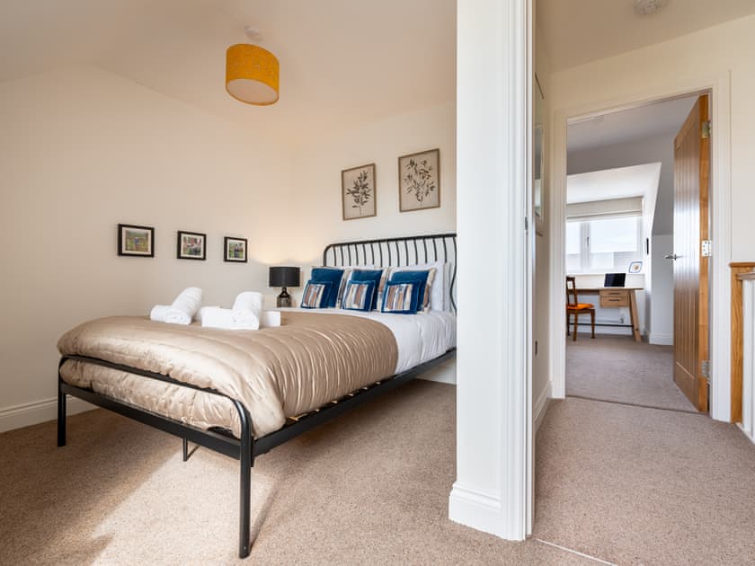Double bedroom | Claremont, Whitby
