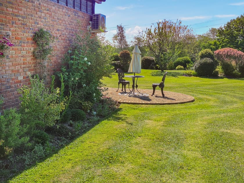 Exterior | Moorhens - Chilsham Farm Nurseries, Herstmonceux, near Hailsham