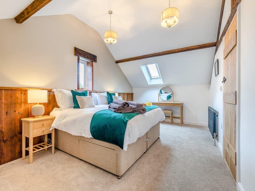 Double bedroom | Haystack Haven - Carr View Farm, Hope Valley