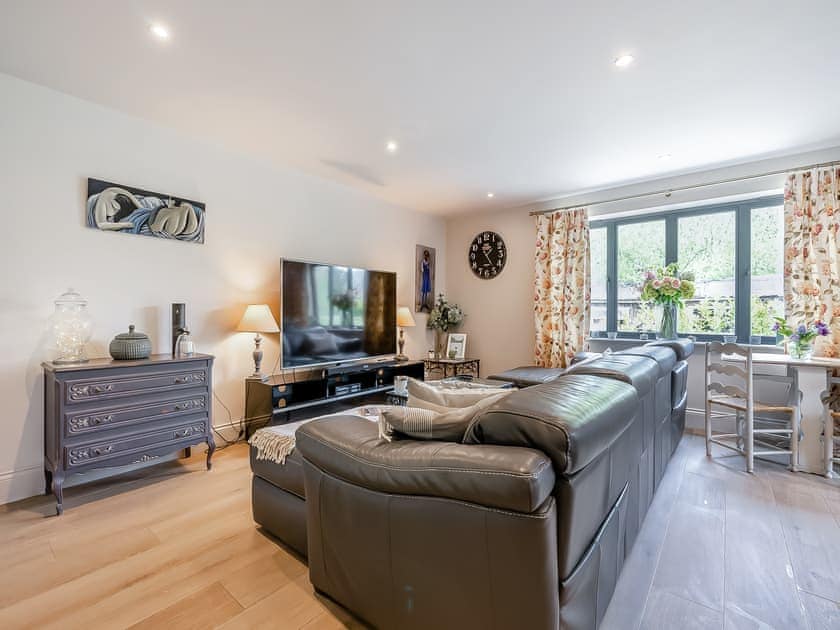 Open plan living space | Moat Farm, Tring