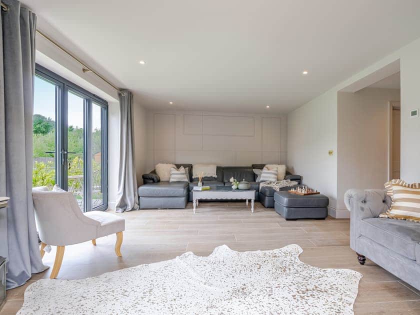 Double bedroom | Moat Farm, Tring