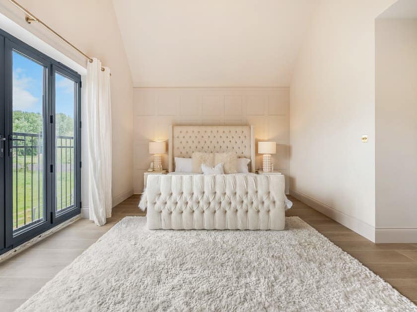 Double bedroom | Moat Farm, Tring