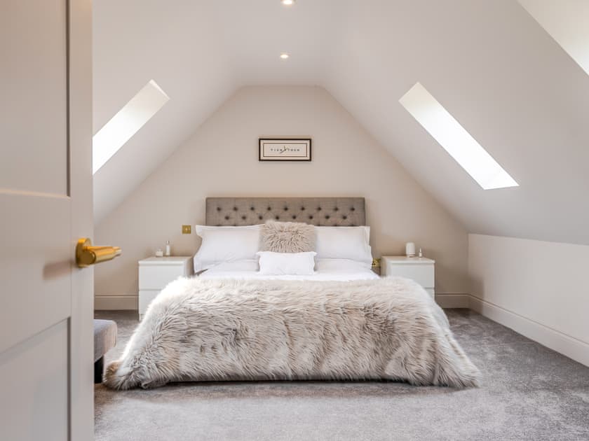 Double bedroom | Moat Farm, Tring