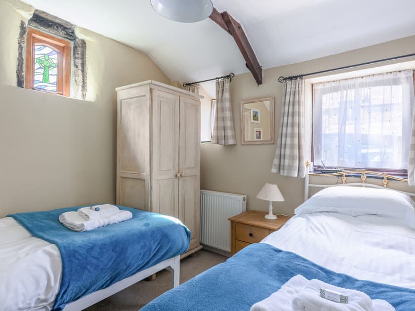 Twin bedroom | Cross Cottage - Sandy Barn Cottages, St Breward, Bodmin Moor