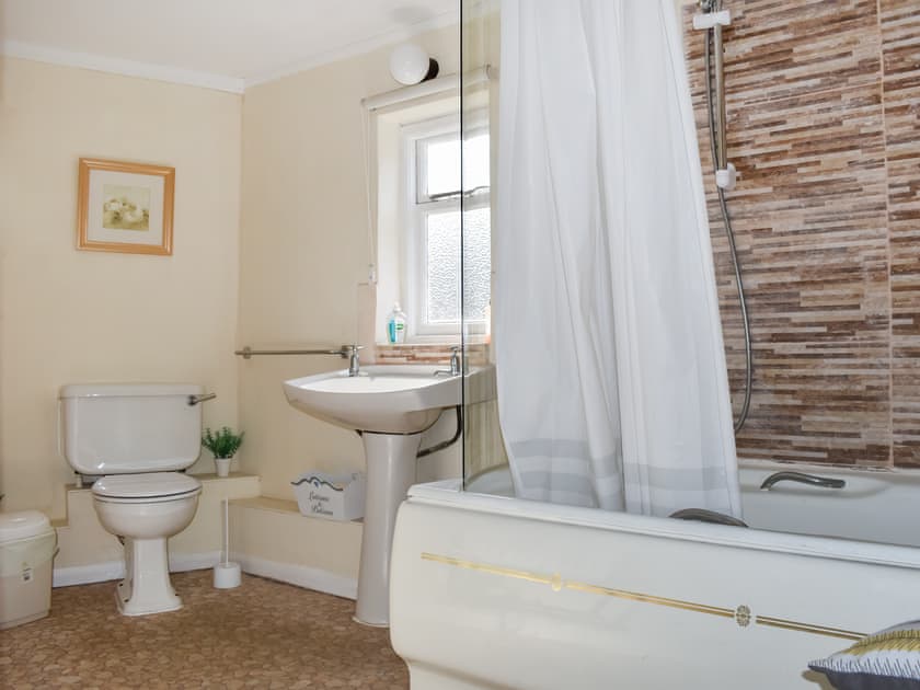 Bathroom | Priory Cottage, King’s Lynn