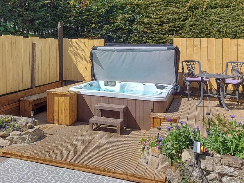 Hot tub | Humford Mill Cottage, Humford Mill near Bedlington
