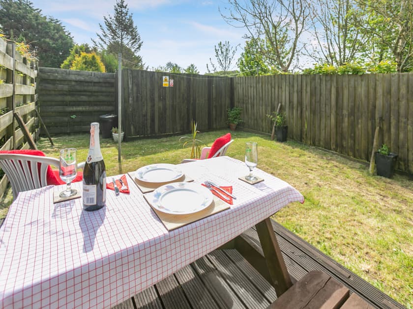 Garden Sitting Area | Contention Barn, Perranporth
