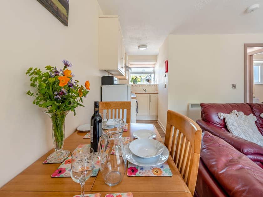 Dining Area | Wren Cottage - Maesydderwen Holiday Cottages, Llandeilo