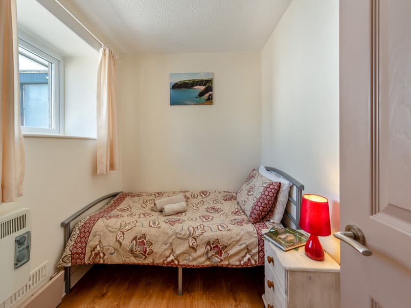 Single bedroom | Wren Cottage - Maesydderwen Holiday Cottages, Llandeilo