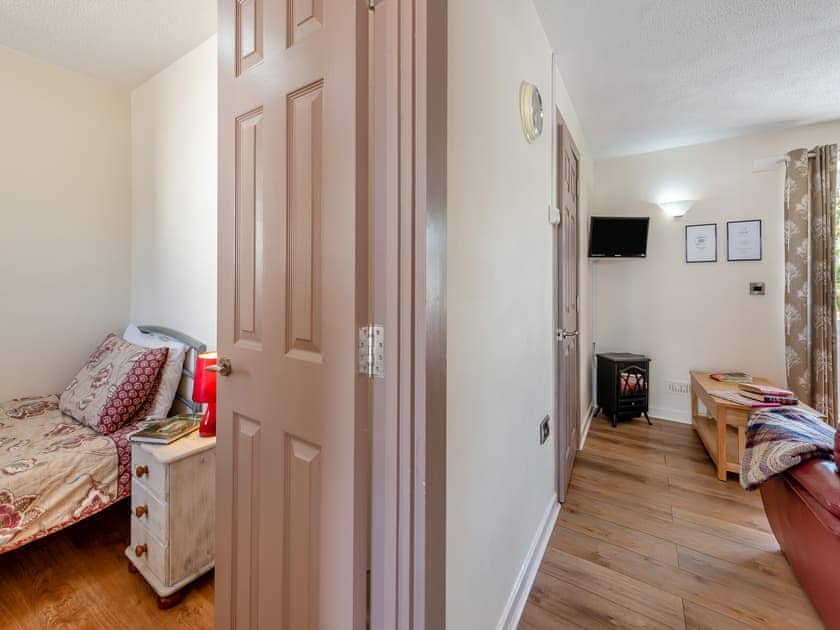 Hallway | Wren Cottage - Maesydderwen Holiday Cottages, Llandeilo
