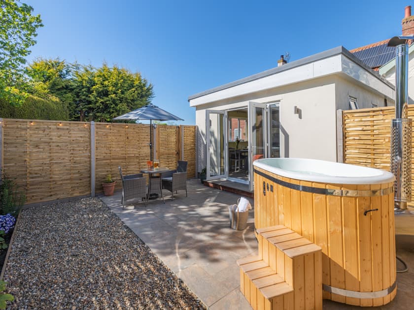 Outdoor area | Peacock Lodge, Thurlton
