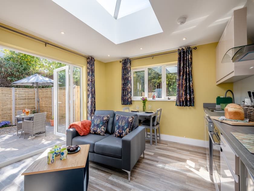 Open plan living space | Peacock Lodge, Thurlton