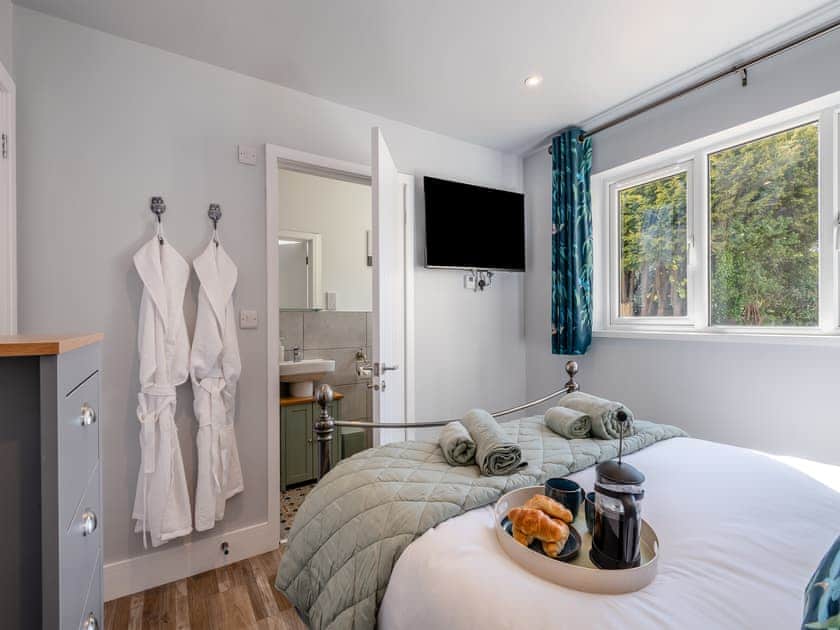 Double bedroom | Peacock Lodge, Thurlton