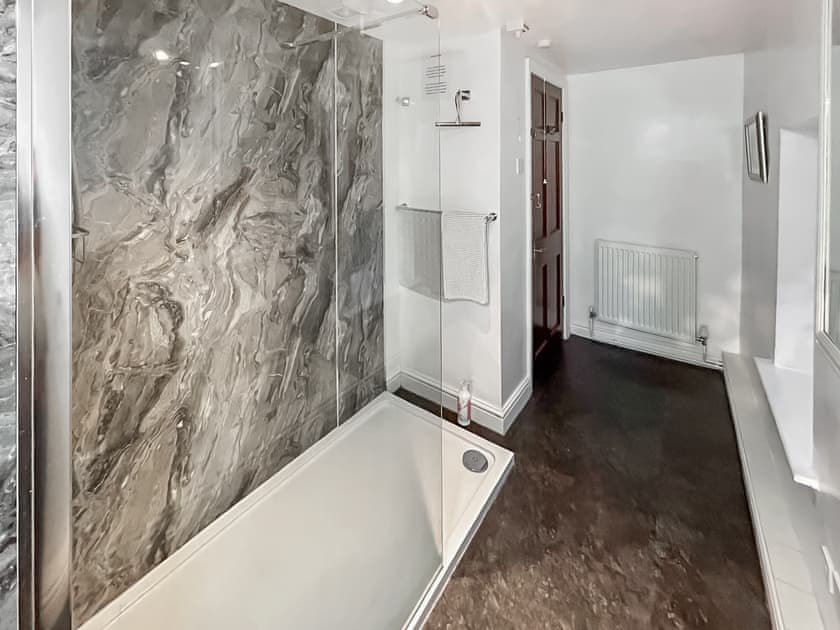 Shower room | Broadmeadows Farm, Butterton