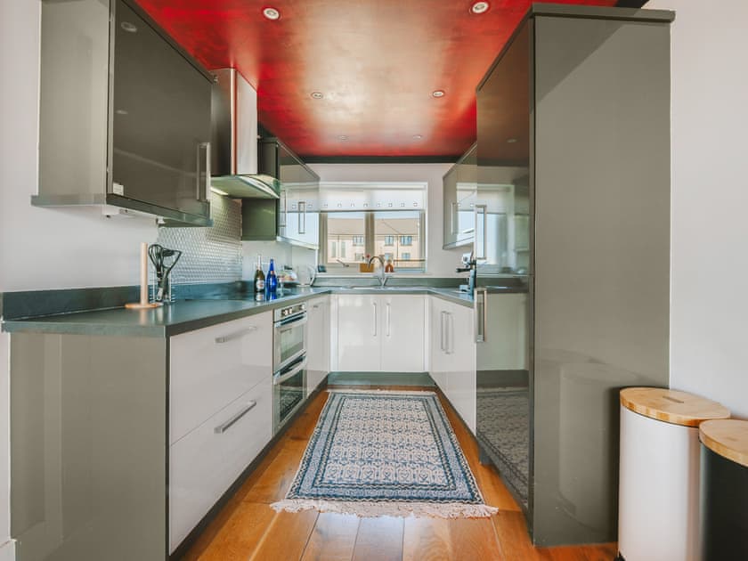 Kitchen | Crescent House, Pennar