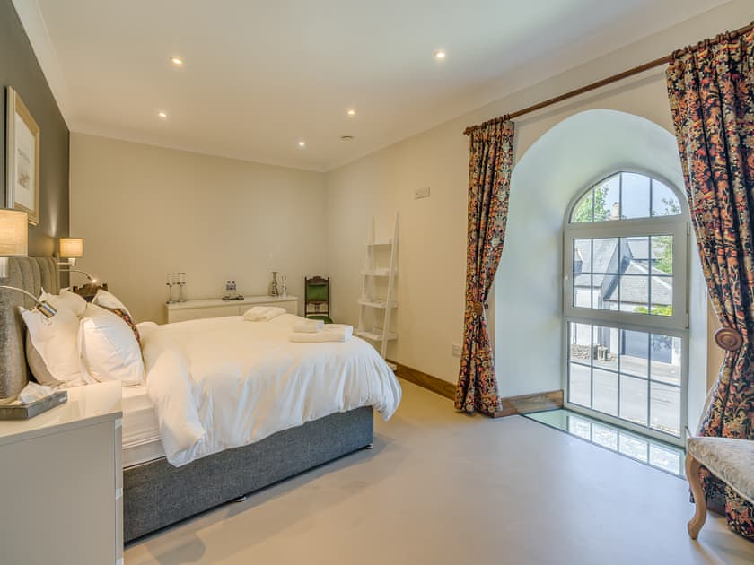 Super King bedroom  | Auld Kirk House, Duns