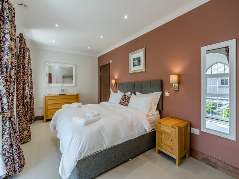Super King bedroom  | Auld Kirk House, Duns