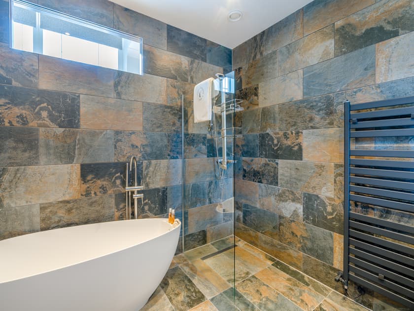 Bathroom | Auld Kirk House, Duns