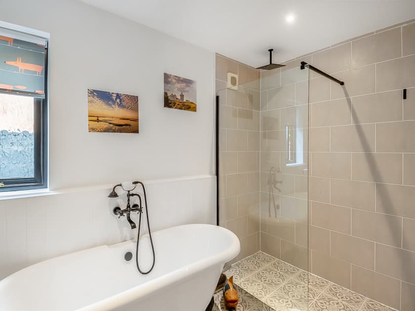 Bathroom | Shetland Cottage, Stalham