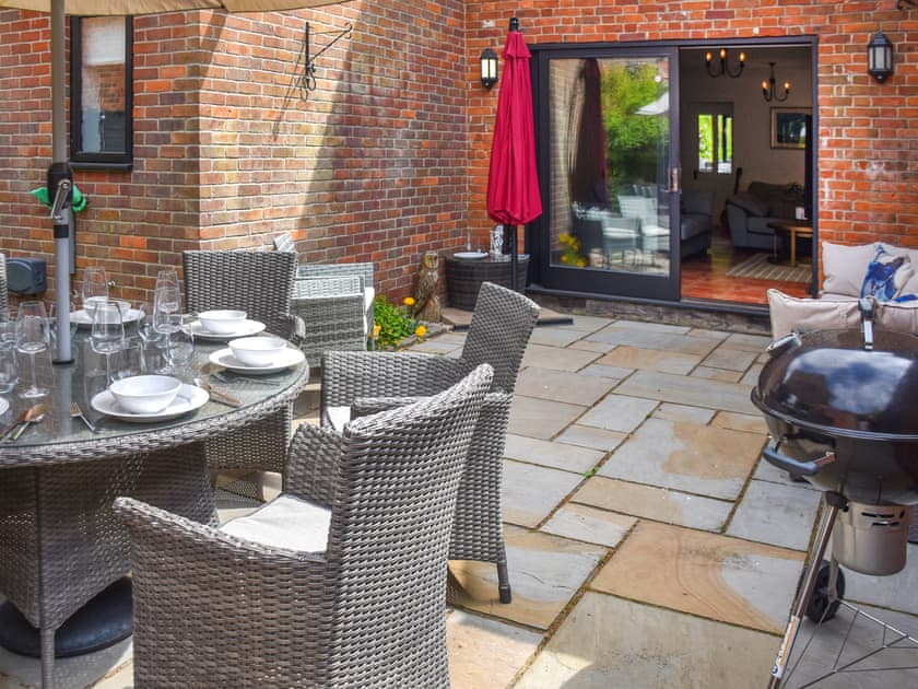 Outdoor eating area | Shetland Cottage, Stalham