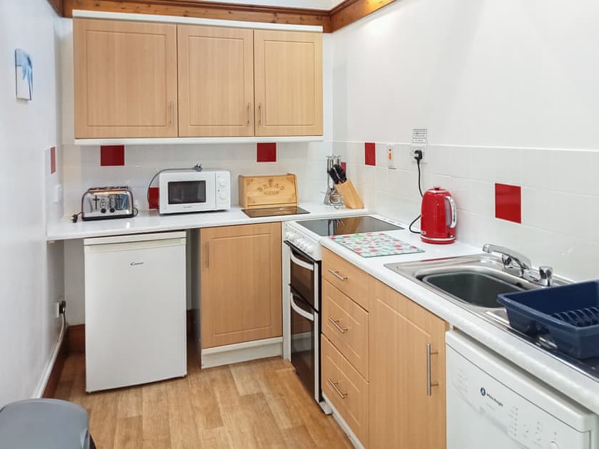 Kitchen | Halcyon Cottage - Stowford Lodge Holiday Cottages, Langtree, near Great Torrington