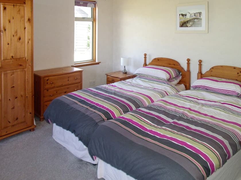 Twin bedroom | Dunrigh Cottage, Blackwaterfoot