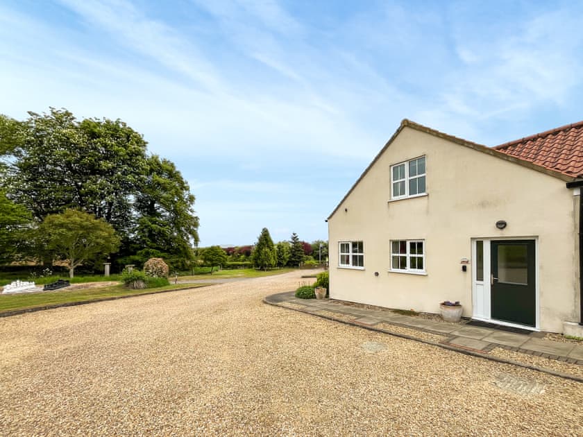 Front door and parking area  | Katies Corner - Greetham Retreat, Greetham, near Horncastle