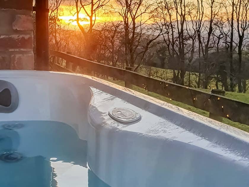 Hot tub | The Cwtch, Newtown