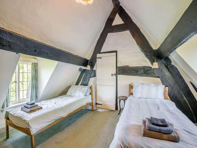 Twin bedroom | Glebe Cottage, Callow End, Worcester