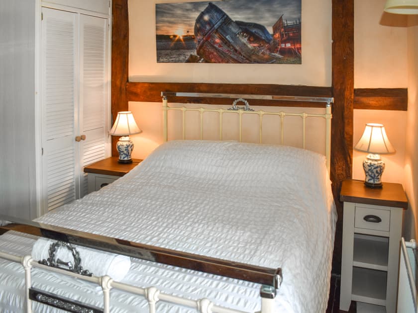Double bedroom | Primrose Cottage, Seaton