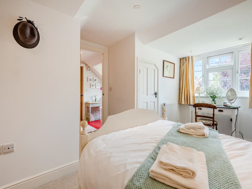 Double bedroom | Florence Cottage, Marnhull, near Sturminster Newton