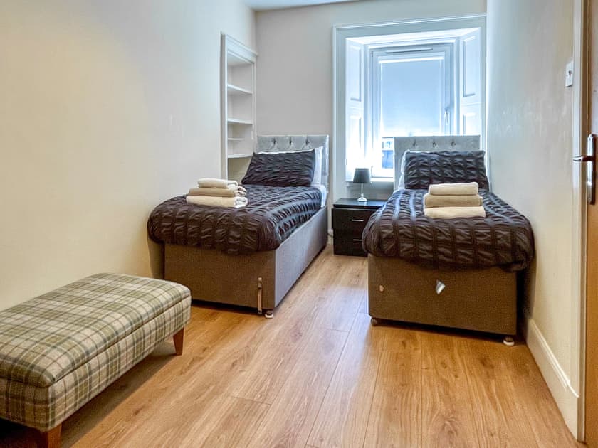 Twin bedroom | Struan House, Blairgowrie