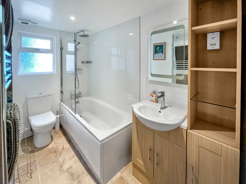 Bathroom | Struan House, Blairgowrie